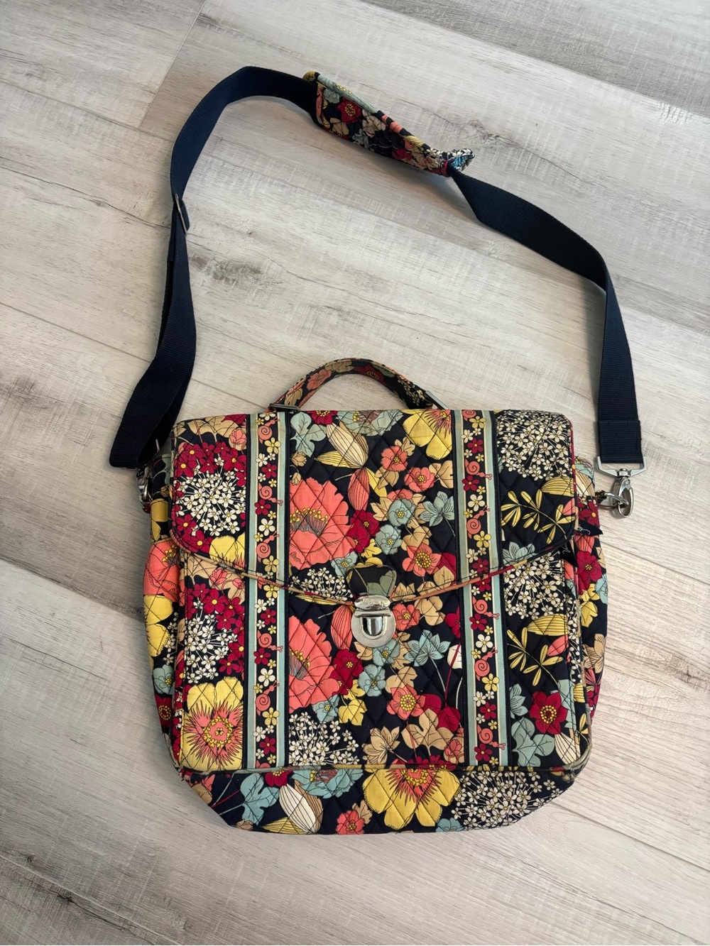 Vera Bradley Floral Quilted Messenger Bag Laptop Bag Crossbody Briefcase